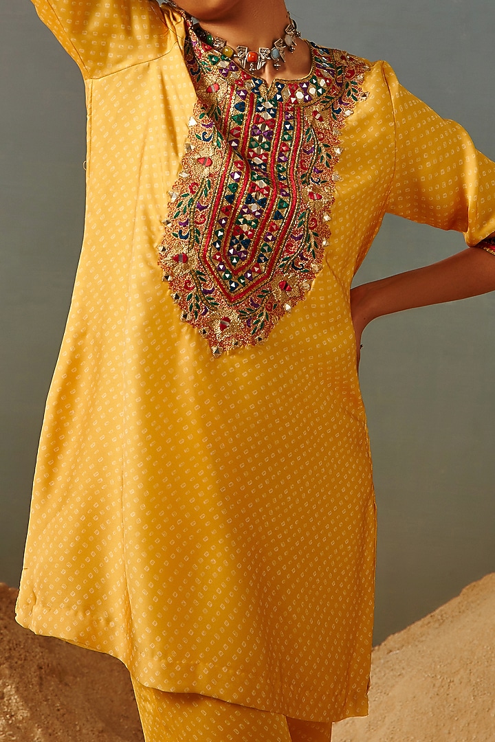 Mango Yellow Printed & Embroidered Kurta Set by Samatvam By Anjali Bhaskar at Pernia's Pop Up Shop