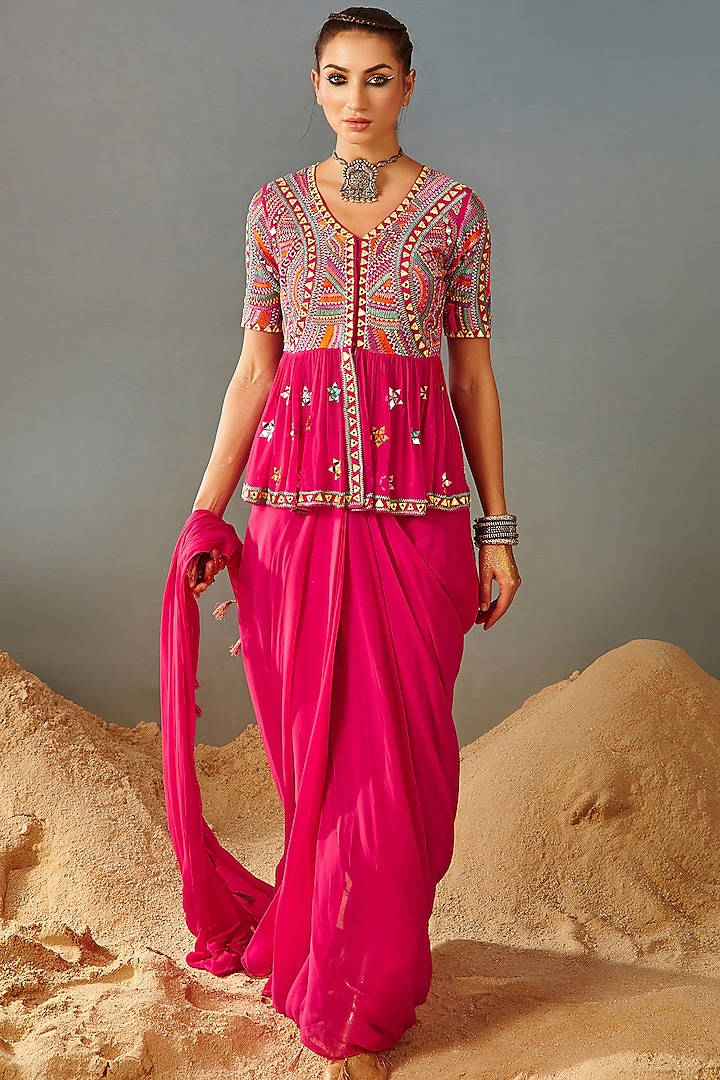 Pink Blended Georgette Saree Set by Samatvam By Anjali Bhaskar
