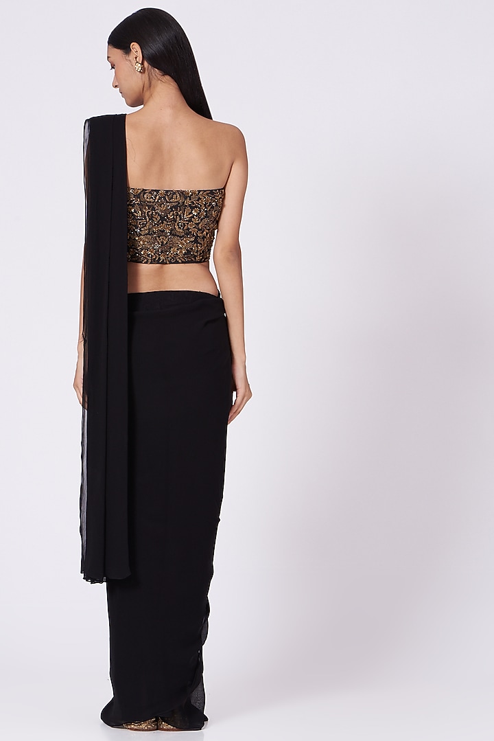 Black Draped Wedding Saree Set by Samatvam By Anjali Bhaskar at Pernia's Pop Up Shop