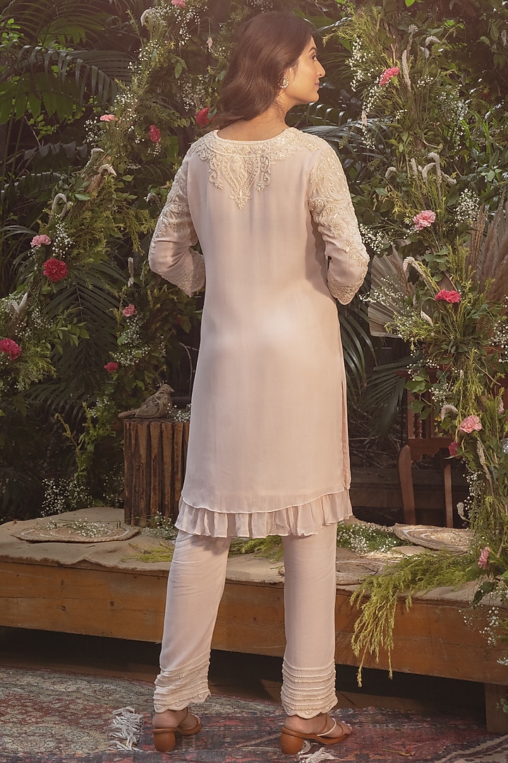 Pastel Pink Viscose Georgette Embroidered Kurta Set by Samatvam By Anjali Bhaskar at Pernia's Pop Up Shop