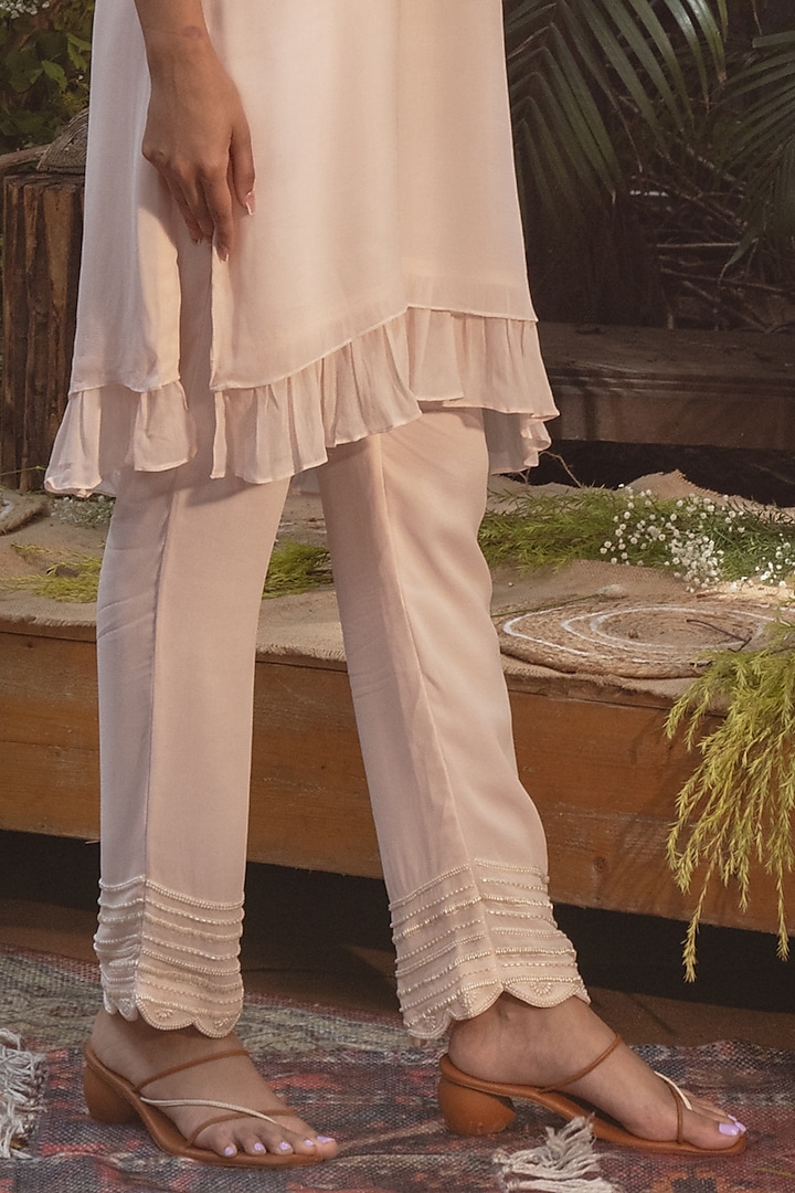 Pastel Pink Viscose Georgette Embroidered Kurta Set by Samatvam By Anjali Bhaskar at Pernia's Pop Up Shop