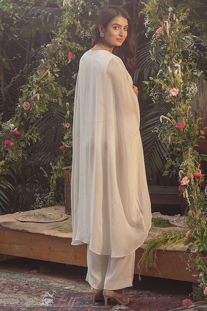 Ivory Viscose Georgette Embroidered Kaftan Set by Samatvam By Anjali Bhaskar at Pernia's Pop Up Shop