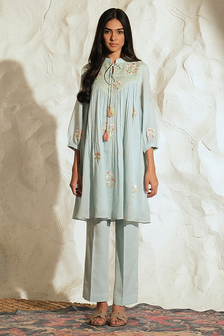 Pastel Blue Mul Mul Floral Embroidered Kurta Set by Samatvam By Anjali Bhaskar at Pernia's Pop Up Shop