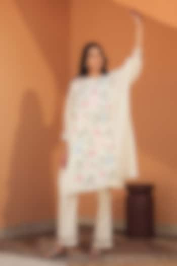 Ivory Mul Mul Floral Embroidered Kaftan Set by Samatvam By Anjali Bhaskar at Pernia's Pop Up Shop