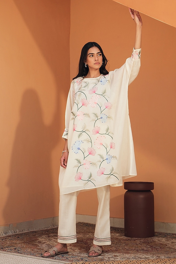 Ivory Mul Mul Floral Embroidered Kaftan Set by Samatvam By Anjali Bhaskar at Pernia's Pop Up Shop