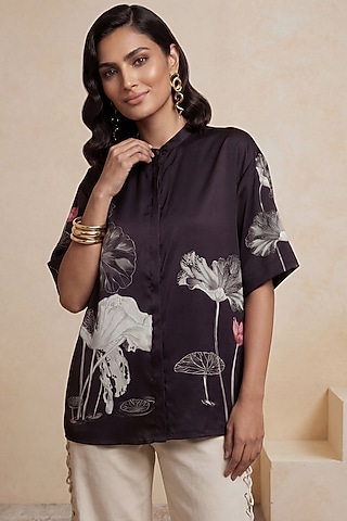 Black & White Poly Satin Floral Printed Tunic by Satya Paul