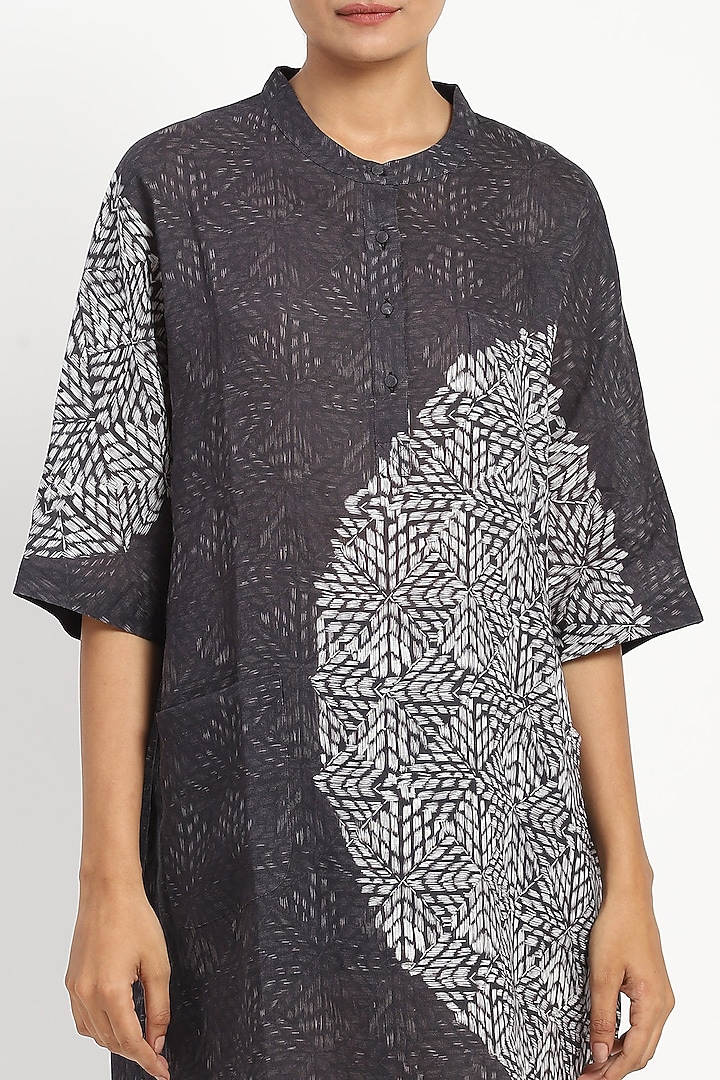 Black & White Linen Motif Printed Tunic by Satya Paul at Pernia's Pop Up Shop