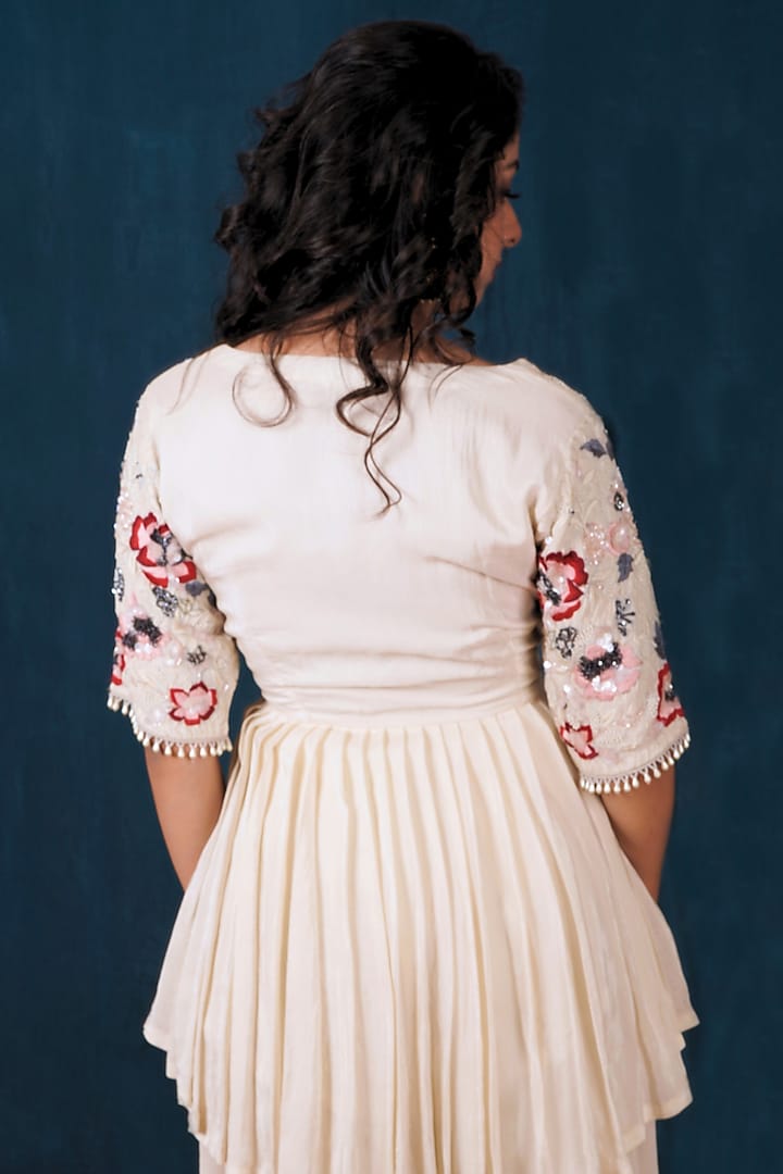 Off-White Crepe Box-Pleated Pant Set by SAUBHAGYA at Pernia's Pop Up Shop