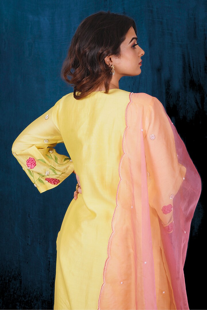 Yellow Chanderi Silk Thread Embroidered Kurta Set by SAUBHAGYA at Pernia's Pop Up Shop