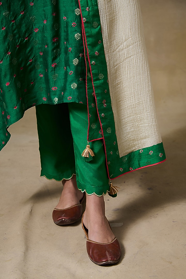 Green Chiniya Jacquard Silk Gota Embroidered A-Line Kurta Set by Saundh at Pernia's Pop Up Shop