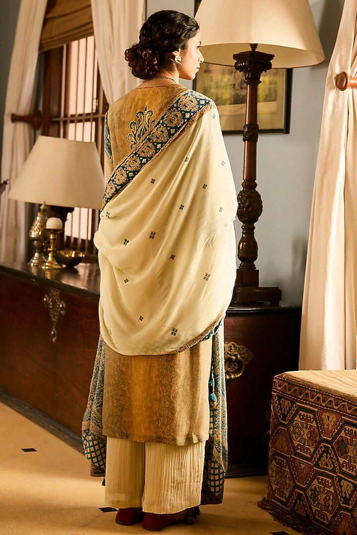 Cream Viscose Silk Printed & Sequins Embroidered Kurta Set by Saundh at Pernia's Pop Up Shop