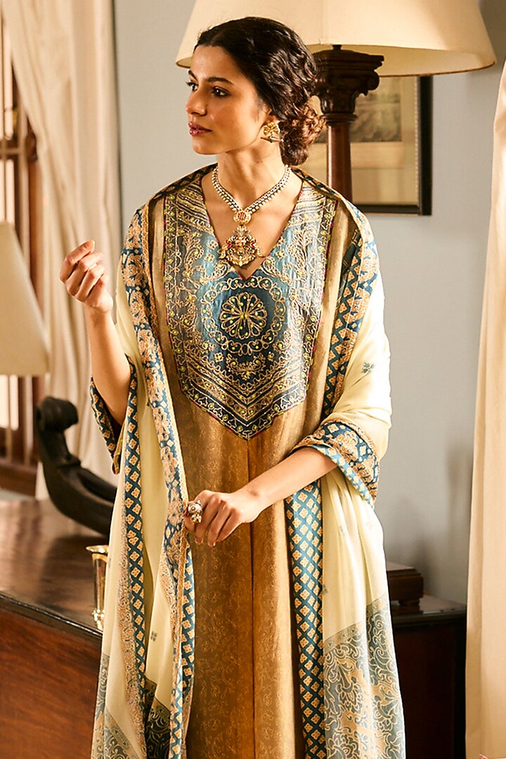 Cream Viscose Silk Printed & Sequins Embroidered Kurta Set by Saundh at Pernia's Pop Up Shop