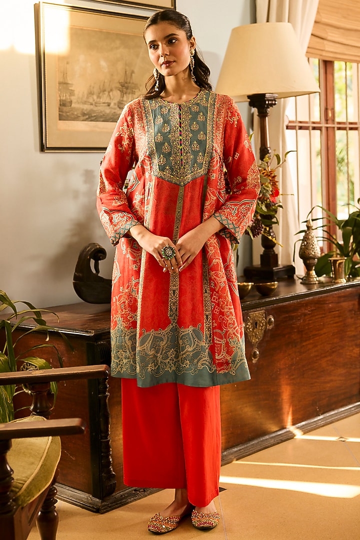 Orange Raw Silk Printed & Resham Embroidered Kurta Set by Saundh at Pernia's Pop Up Shop