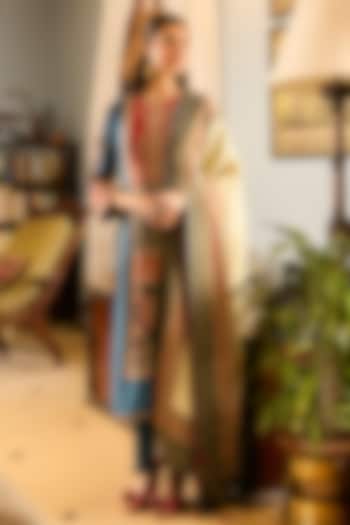 Blue Muslin Silk Printed & Resham Embroidered Kurta Set by Saundh at Pernia's Pop Up Shop