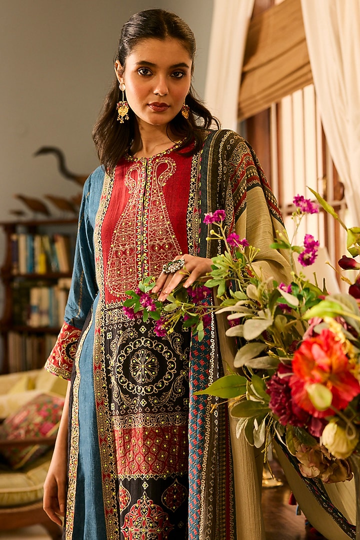 Blue Muslin Silk Printed & Resham Embroidered Kurta Set by Saundh at Pernia's Pop Up Shop