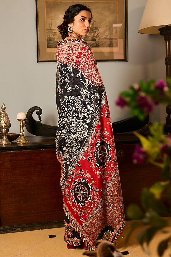Black Muslin Silk Printed & Resham Embroidered Festive Saree Set by Saundh at Pernia's Pop Up Shop
