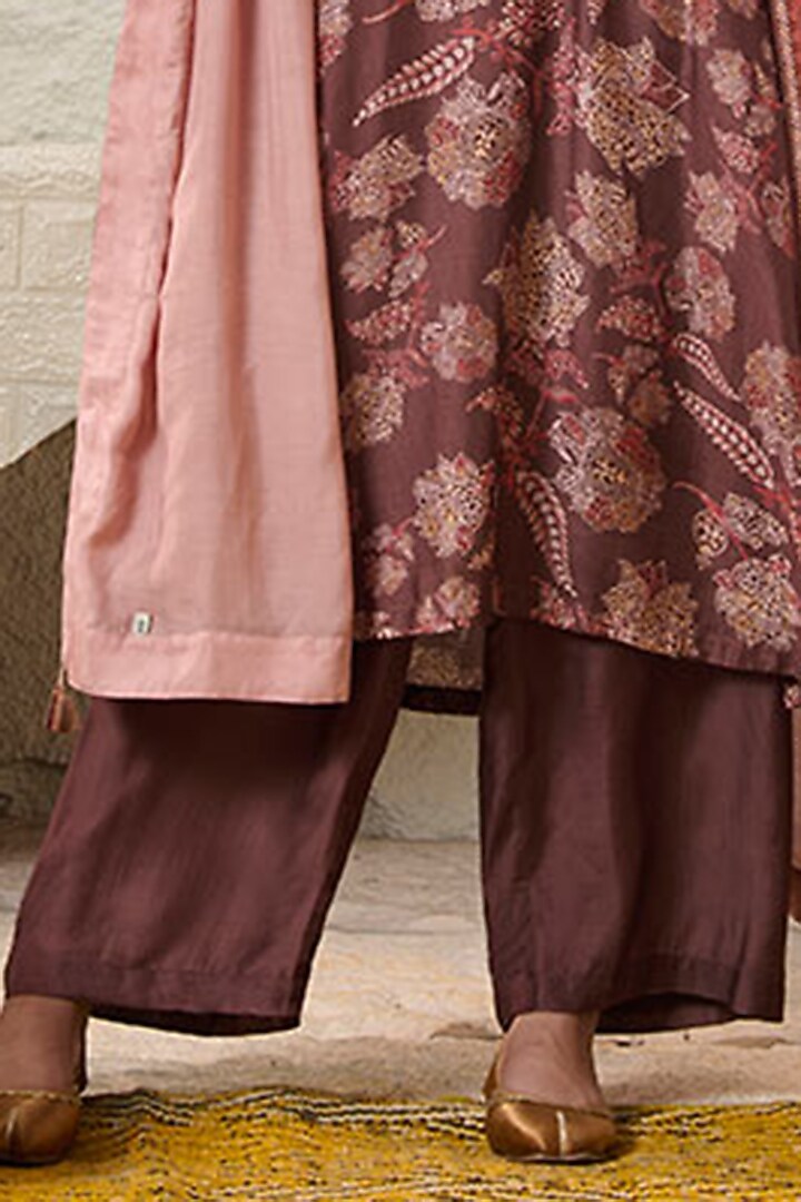 Brown Cotton Cambric Floral Printed Straight Kurta Set by Saundh at Pernia's Pop Up Shop