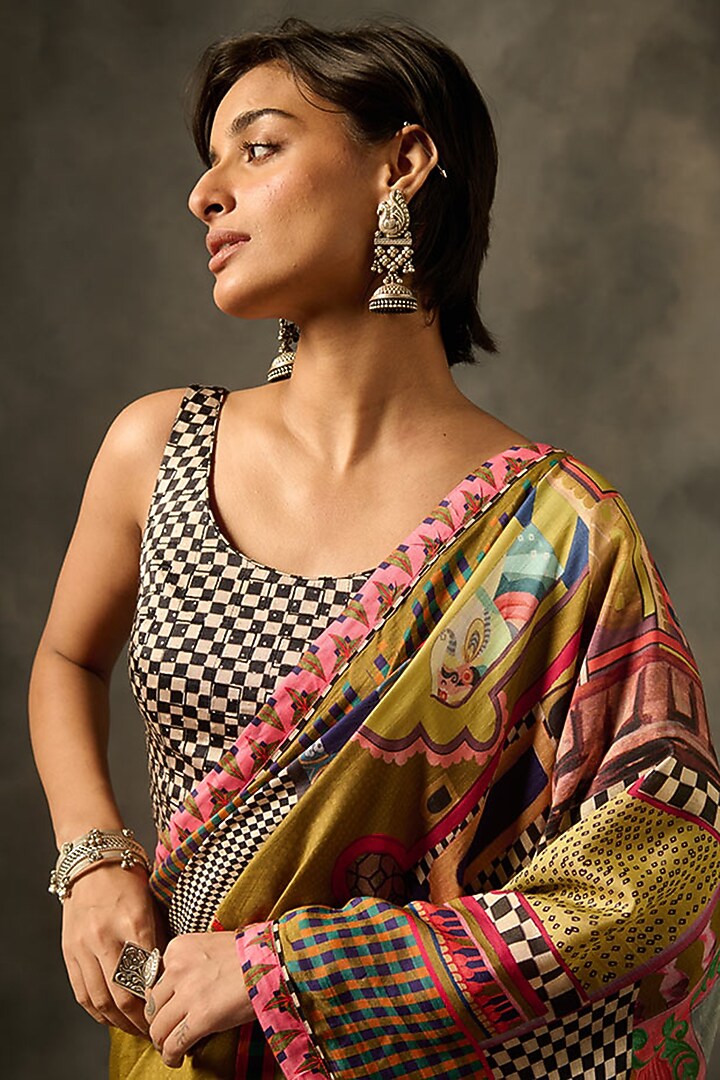 Green Muslin Silk Masterprinted Festive Saree Set by Saundh at Pernia's Pop Up Shop