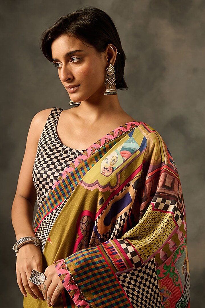 Green Muslin Silk Masterprinted Festive Saree Set by Saundh at Pernia's Pop Up Shop