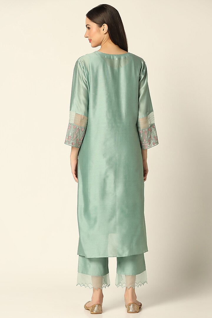 Sage Green Chanderi Silk Embroidered Kurta Set by Label Savi Abbot at Pernia's Pop Up Shop
