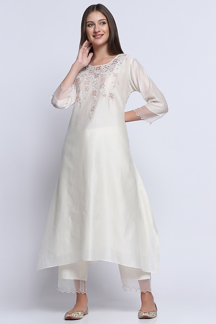 Ecru Pure Silk Chanderi Kurta Set by Label Savi Abbot