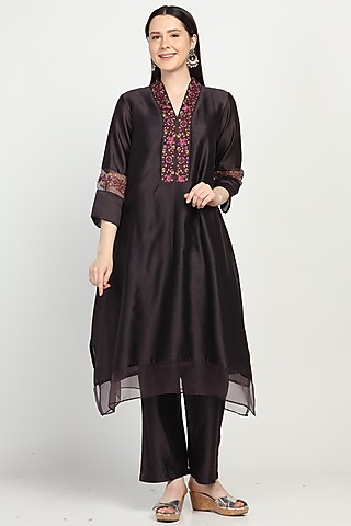 Eggplant Embroidered Kurta Set by Label Savi Abbot