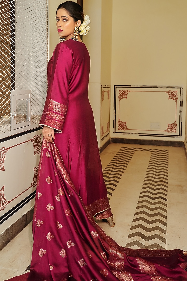 Magenta Self Woven Vegan Silk A-Line Kurta Set by Safaa at Pernia's Pop Up Shop
