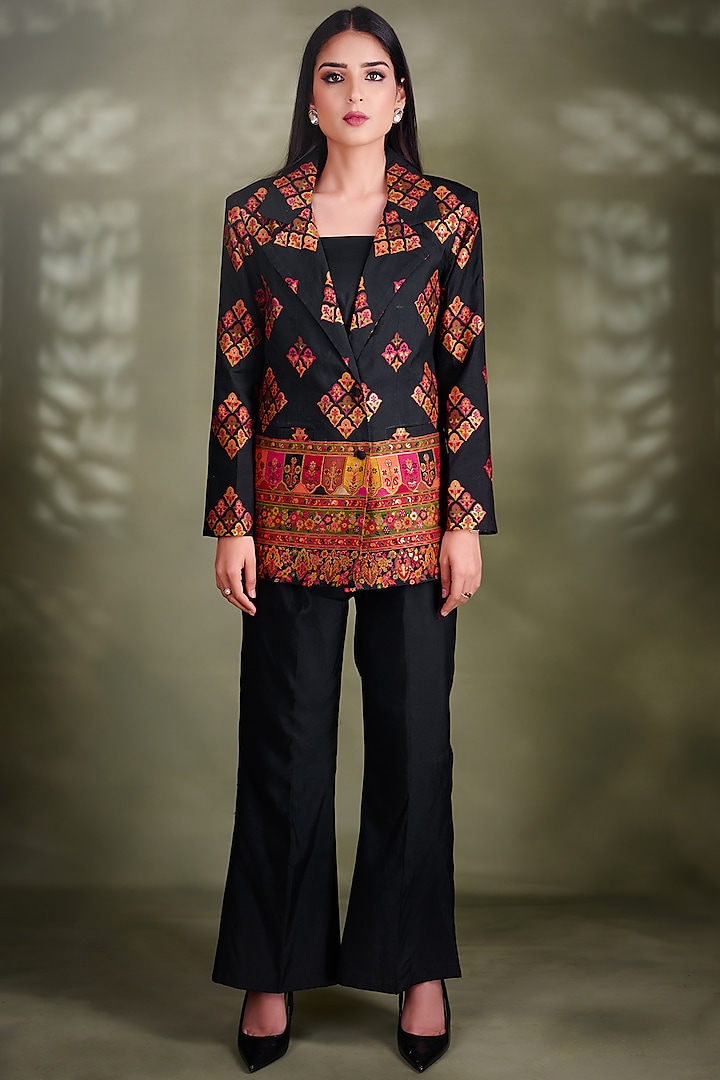 Black-Red Silk Self-Woven Blazer Set by Safaa
