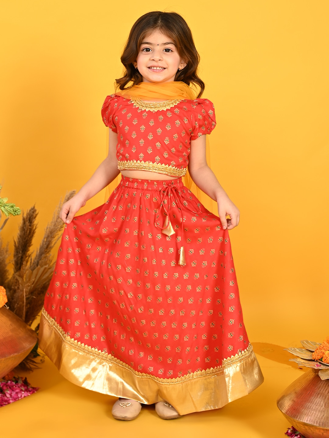 Buy Saka Designs Sleeveless Choli and Lehenga Set with Lace Border Dupatta  Floral Glitter Print Yellow for Girls (7-8Years) Online in India, Shop at  FirstCry.com - 14954990