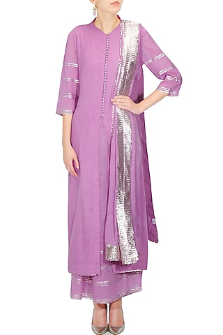 Lilac and silver gota patti work pakistani kurta and pyajama set by Sukriti & Aakriti