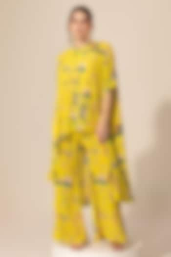 Yellow Crepe Botanical Printed & Embellished Tunic Set by Sakshi Girri at Pernia's Pop Up Shop