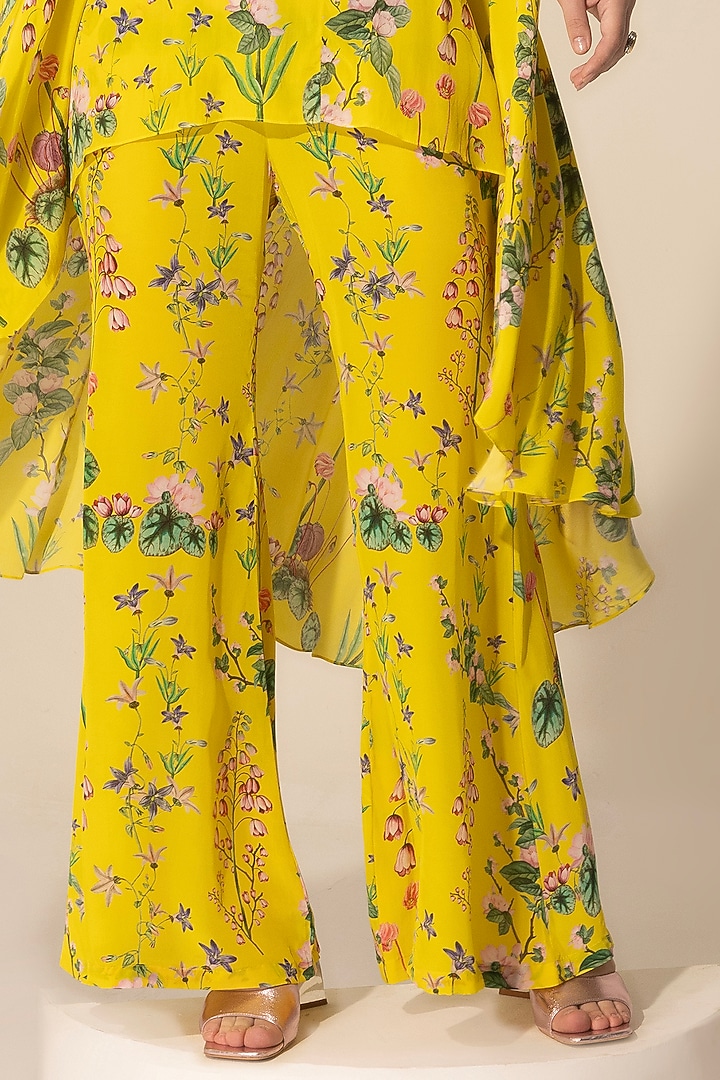 Yellow Crepe Botanical Printed & Embellished Tunic Set by Sakshi Girri at Pernia's Pop Up Shop