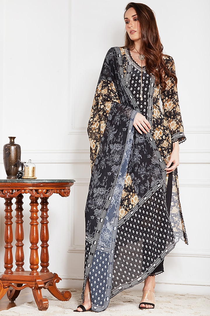 Black & Beige Printed Kurta Set by Sakshi Girri at Pernia's Pop Up Shop