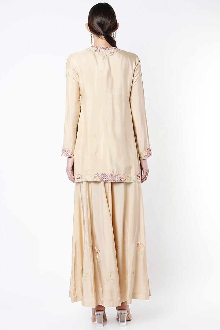 Beige Hand Embroidered Kurta Set by Samad Atelier at Pernia's Pop Up Shop