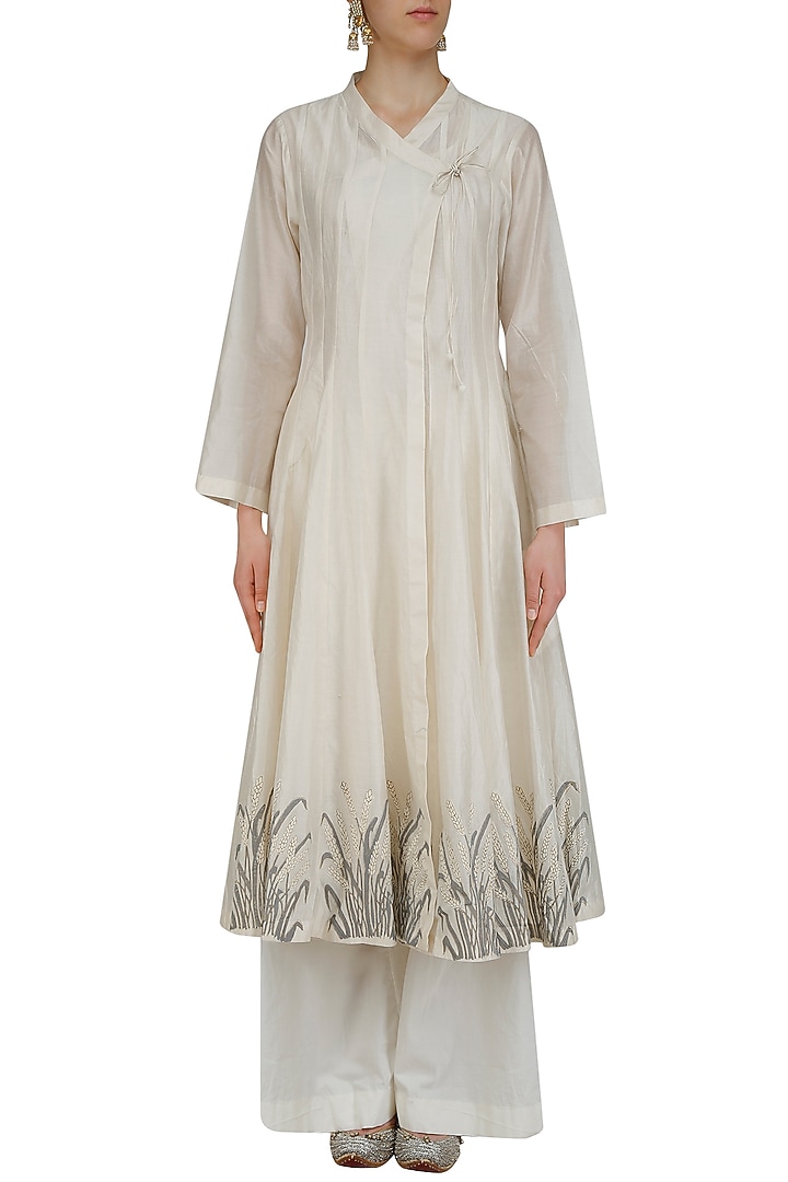 White block print kurta and palazzo pants set available only at Pernia's Pop Up Shop.