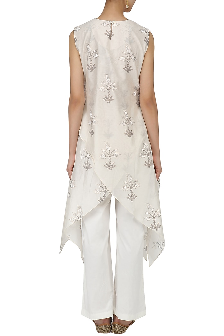 White block print high low kirta and palazzo pants set available only at Pernia's Pop Up Shop.