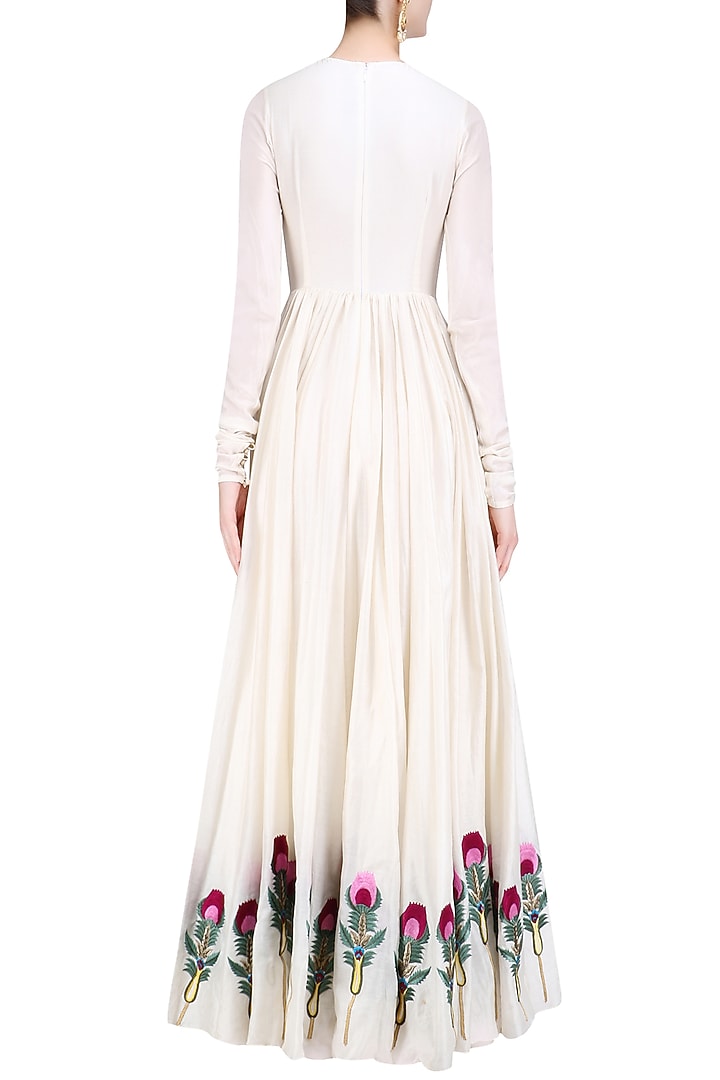 Off white silk thread and zari floral embroidered gown available only at Pernia's Pop Up Shop.