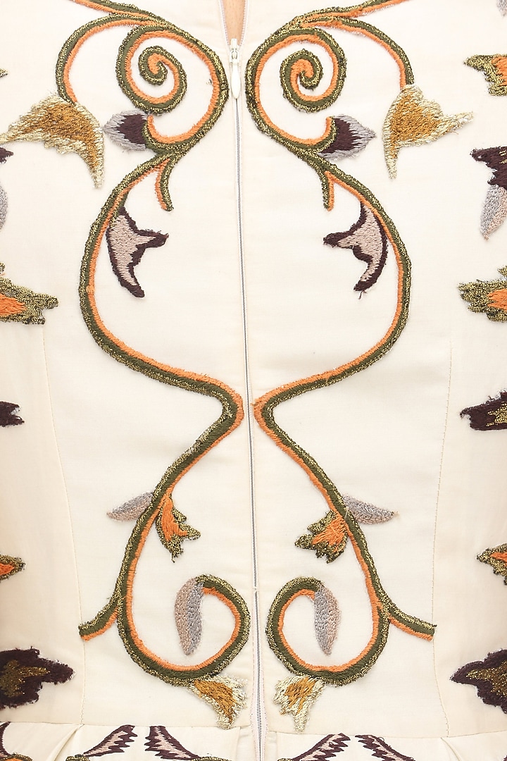 Off white embroidered gown available only at Pernia's Pop Up Shop.