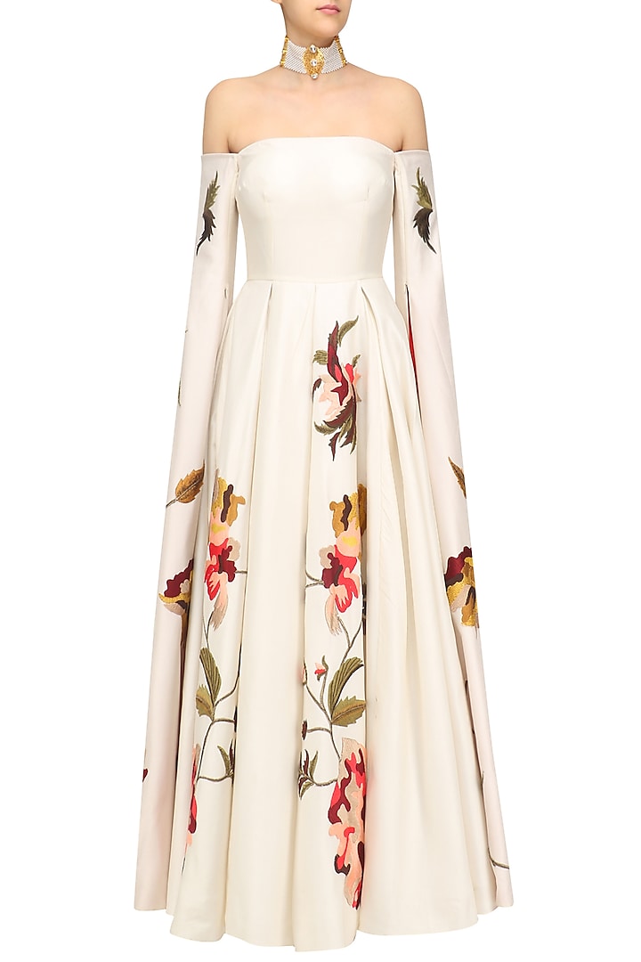 Off white open sleeves off shoulder gown available only at Pernia's Pop Up Shop.