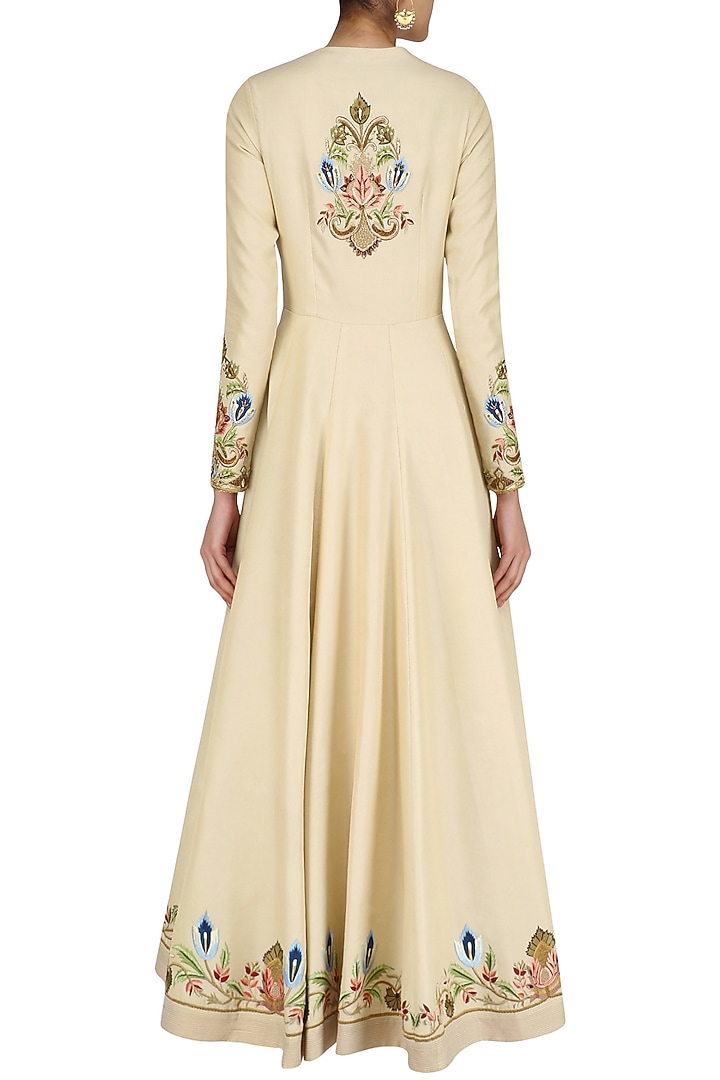 Light gold front open gown available only at Pernia's Pop Up Shop.