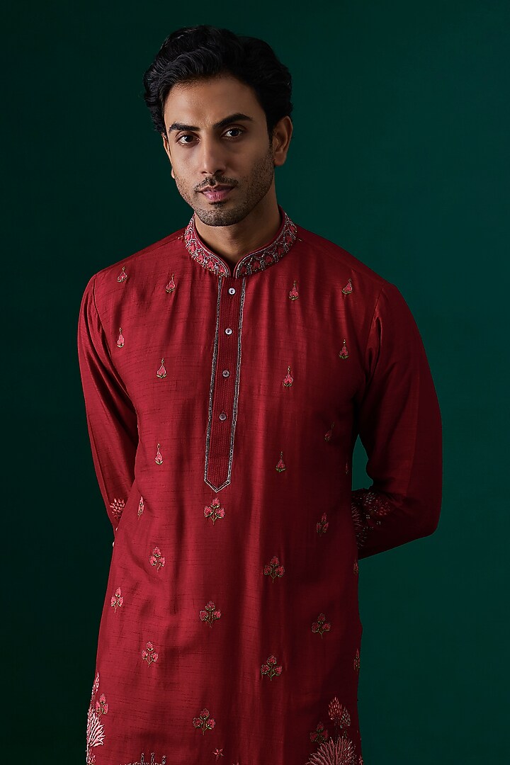 Red Silk Embroidered Kurta Set by SAMMOHAN at Pernia's Pop Up Shop