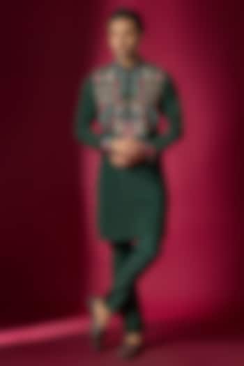 Emerald Green Tussar Hand & Machine Embroidered Kurta Set by SAMMOHAN at Pernia's Pop Up Shop