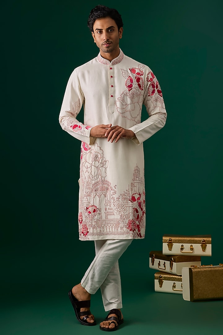 Off-White Tussar Hand & Machine Embroidered Kurta Set by SAMMOHAN at Pernia's Pop Up Shop