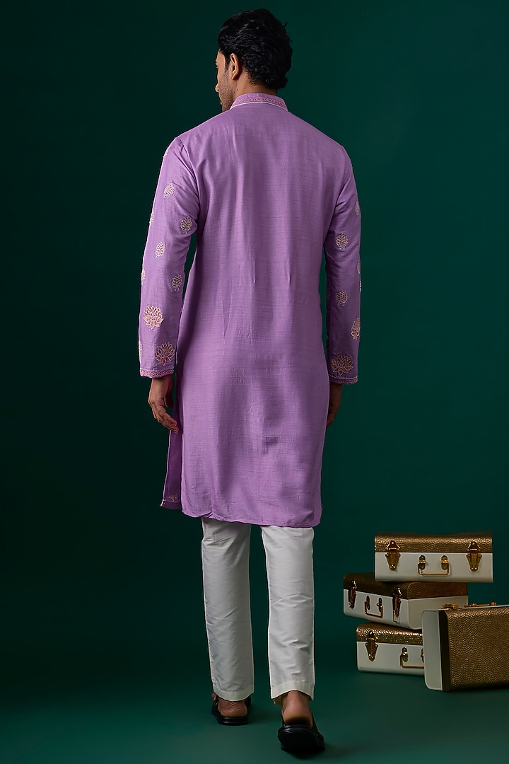 Lilac Tussar Hand & Machine Embroidered Kurta Set by SAMMOHAN at Pernia's Pop Up Shop