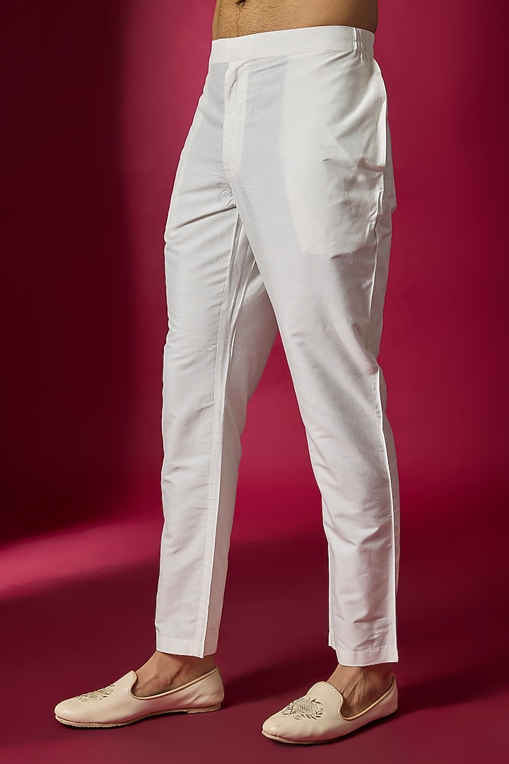 Off-White Raw Silk Resham Embroidered Bundi Jacket Set by SAMMOHAN at Pernia's Pop Up Shop