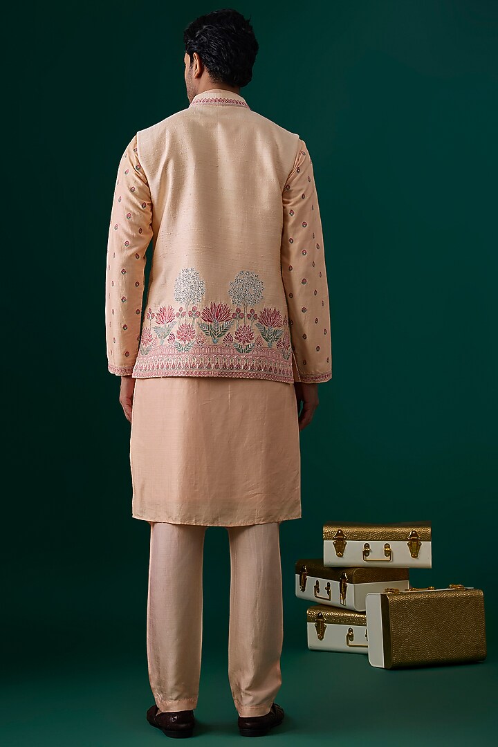 Peach Raw Silk Hand & Machine Embroidered Bundi Jacket Set by SAMMOHAN at Pernia's Pop Up Shop