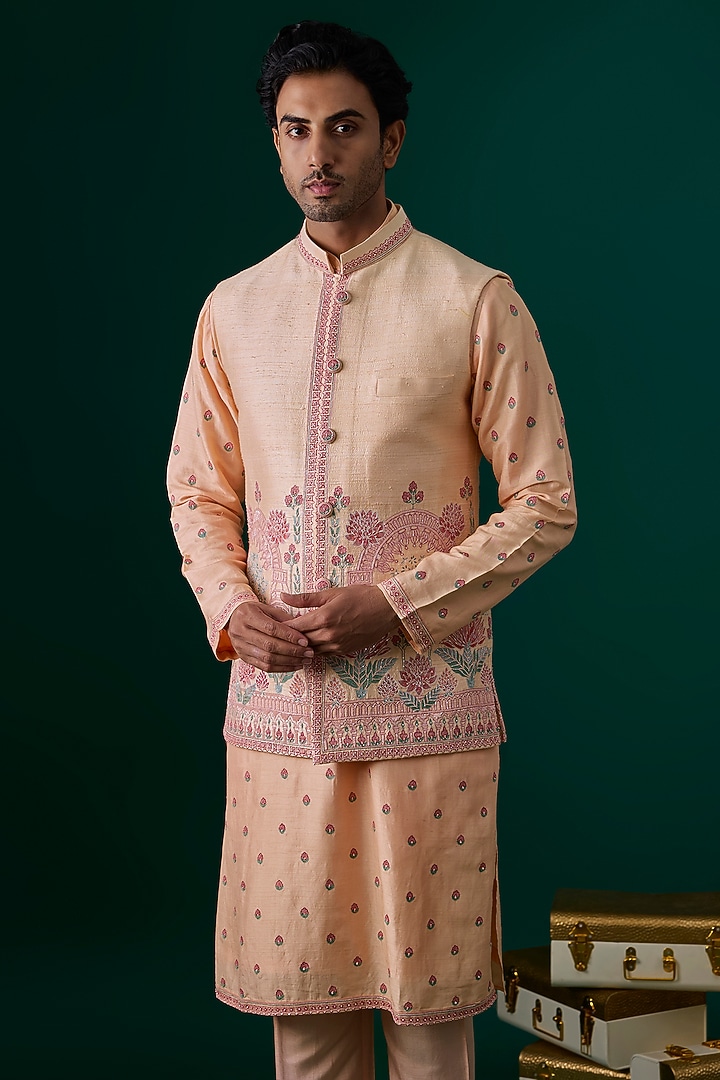 Peach Raw Silk Hand & Machine Embroidered Bundi Jacket Set by SAMMOHAN at Pernia's Pop Up Shop