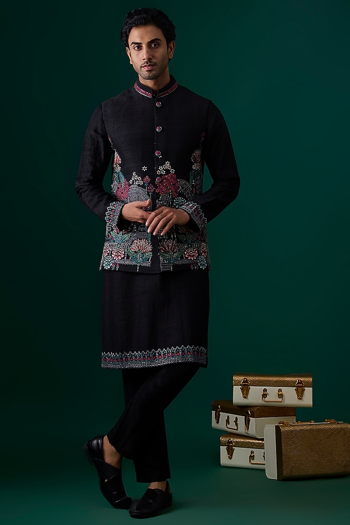 Black Raw Silk Hand & Machine Embroidered Bundi Jacket Set by SAMMOHAN at Pernia's Pop Up Shop