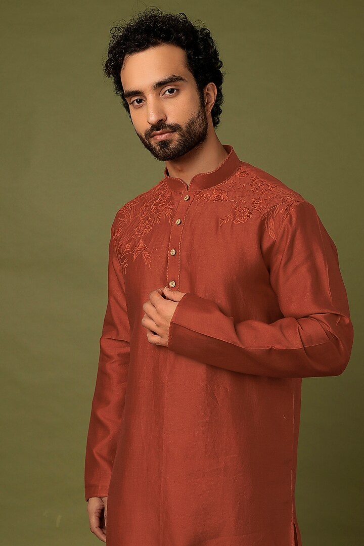Rust Pure Chanderi Thread Embroidered Kurta Set by SAMMOHAN at Pernia's Pop Up Shop