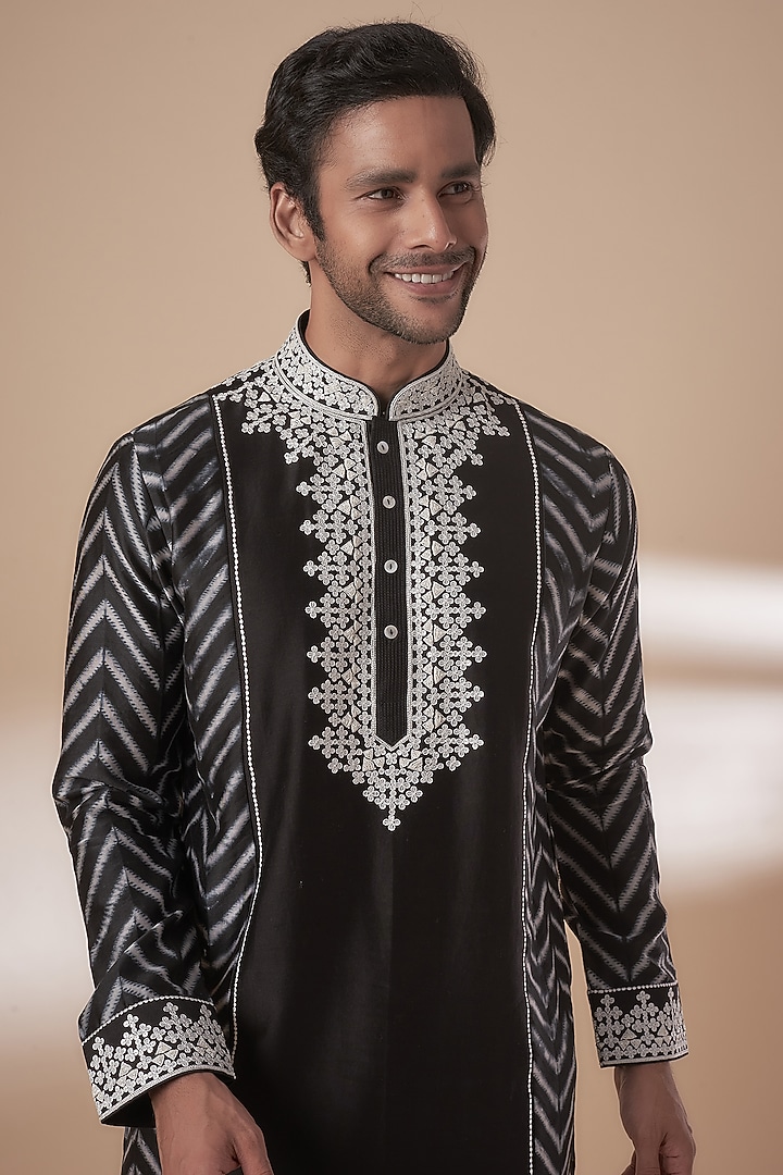 Black Chanderi Tie-Dye & Hand Embroidered Kurta Set by SAMMOHAN at Pernia's Pop Up Shop